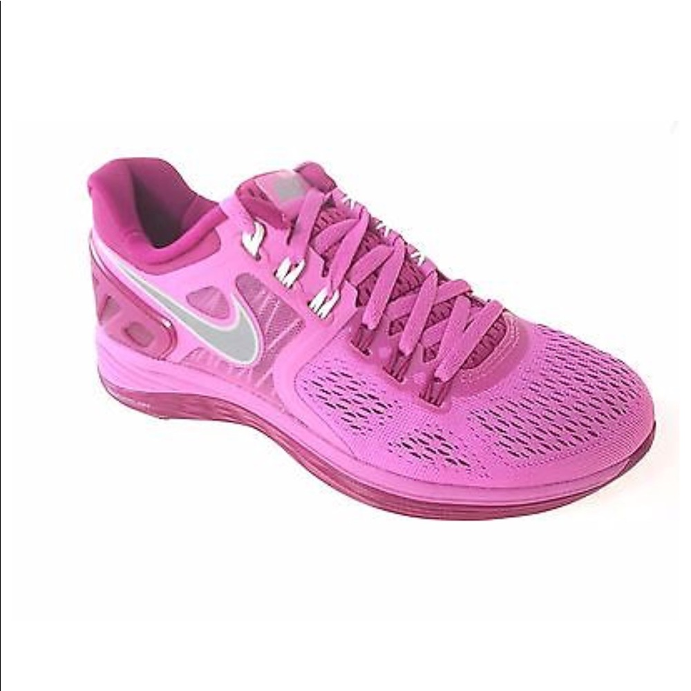 NWOT NIKE LunarEclipse 4 Running Shoe (SIZE 8.5)